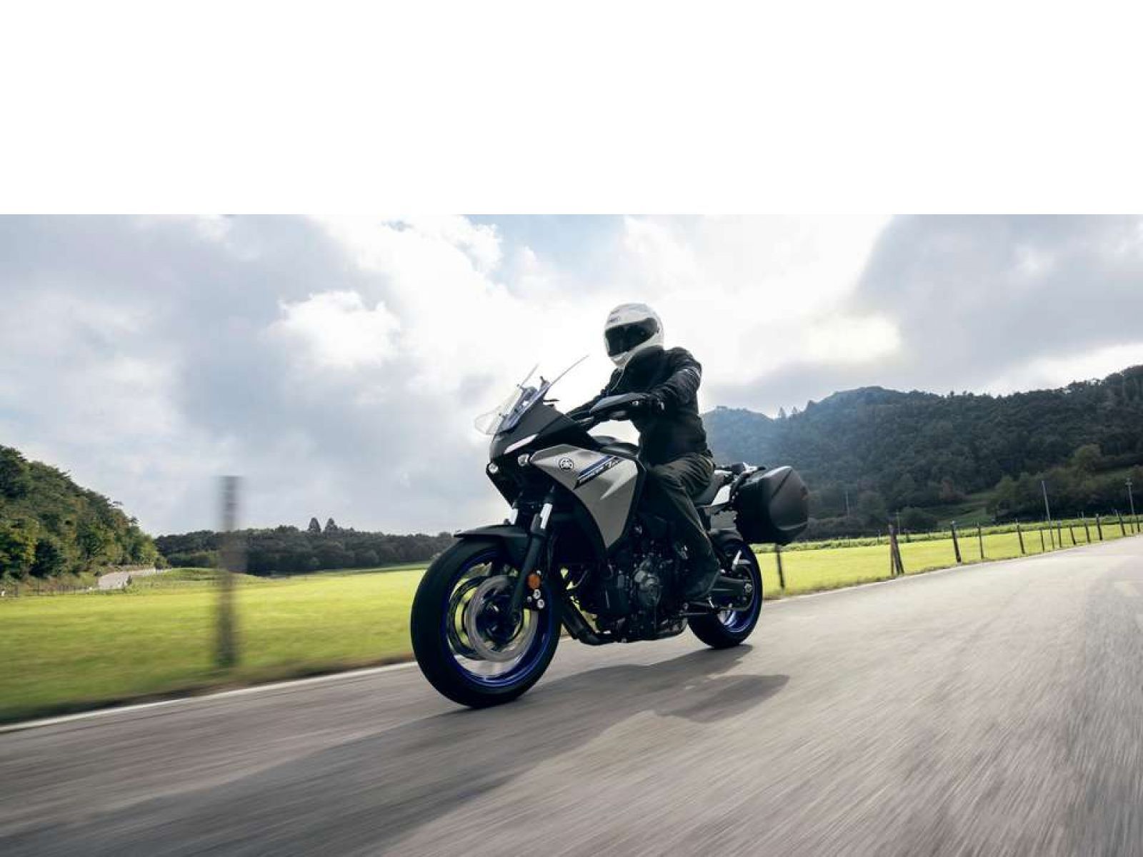 Мотоцикл YAMAHA Tracer 7 GT (Icon Performance) 2024